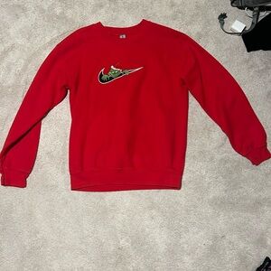 Size small Gildan heavy blend oversized customized grinch Nike graphic